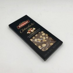 Шоколад DELAVIUDA молочный с лесным орехом 130 гр